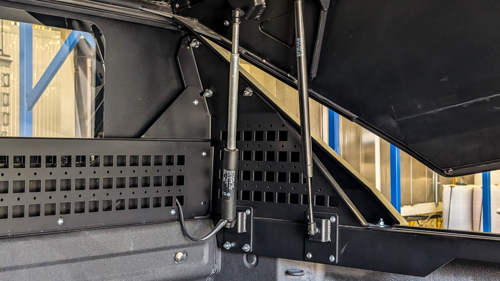 Matrix Power Lift Kit - Liberty Flag & Specialty