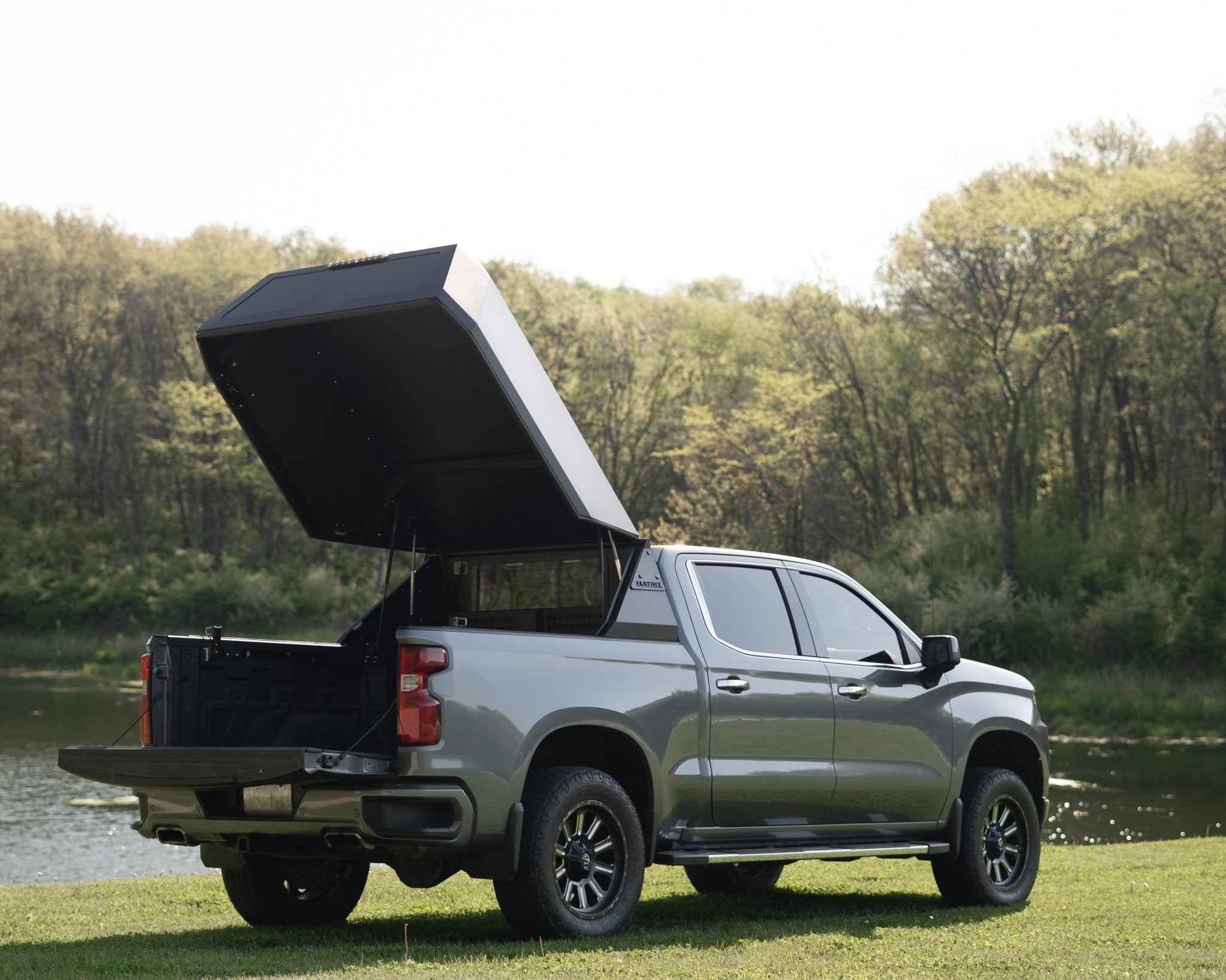 Matrix GT Truck Topper - Liberty Flag & Specialty